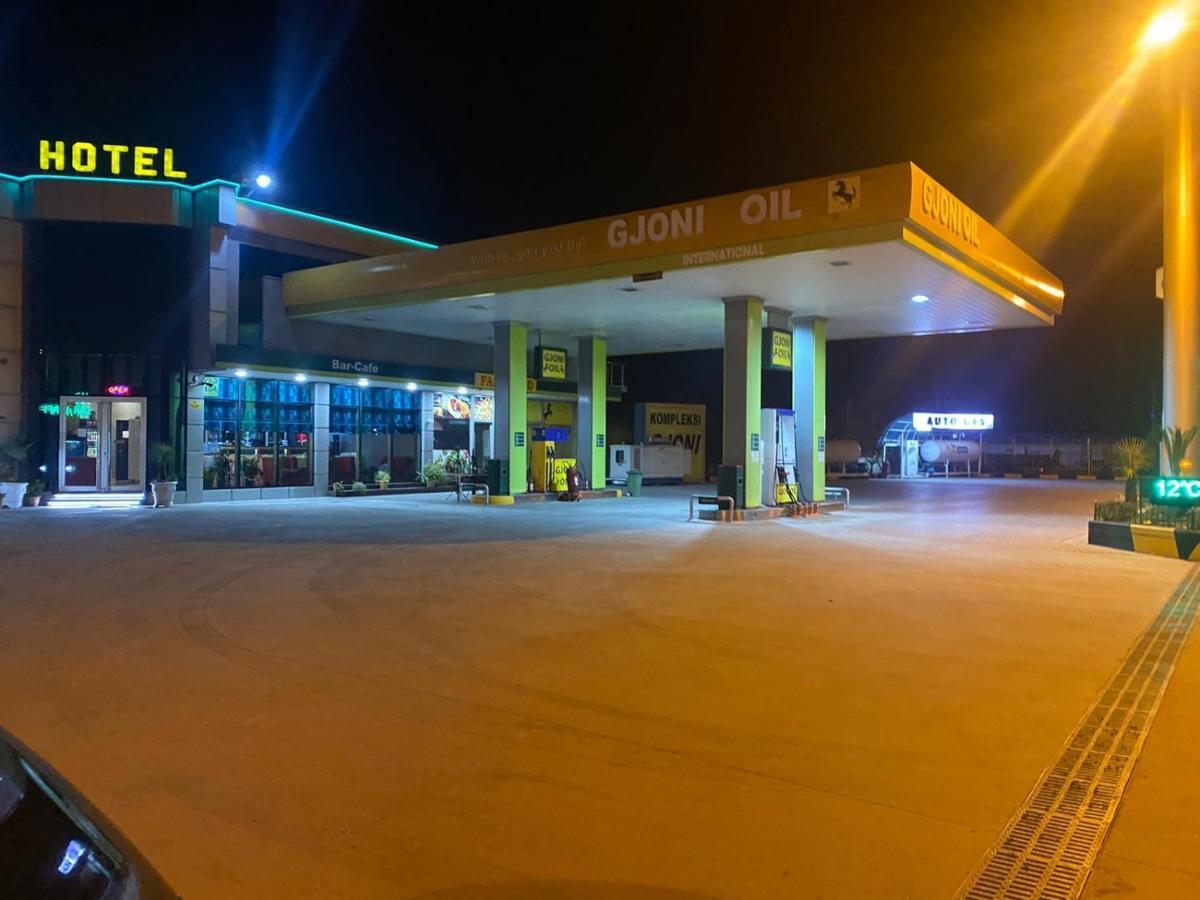 Kompleksi Gjoni Fier Esterno foto